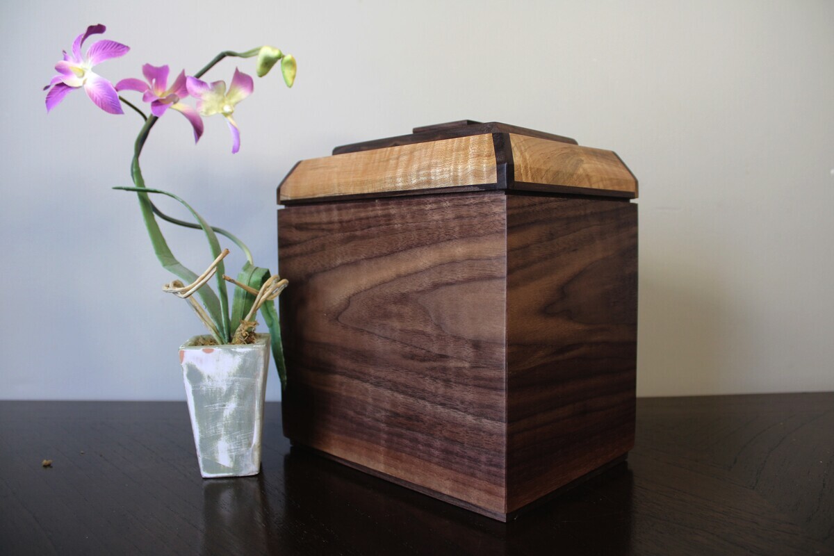 Black Walnut & Figured Maple with Receptacle Black Walnut & Figured Maple with Receptacle